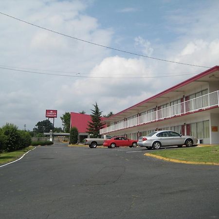 Charlotte Express Inn Extérieur photo